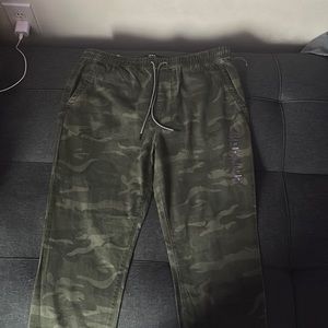Aeropostale Camouflage jogger
